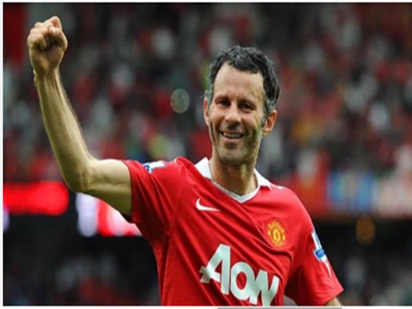 Tiền đạo Ryan Giggs