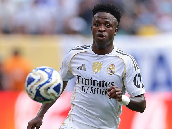 Tin bóng đá Real Madrid từ chối yêu sách của Vinicius