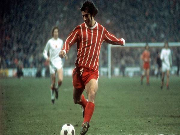 Những tiền đạo cắm hay nhất lịch sử làng túc cầu