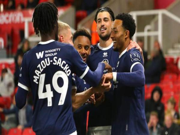 Nhận định Leicester vs Millwall lúc 2h00 ngày 25/4