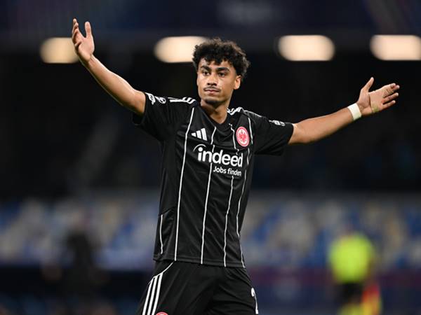 Tin Arsenal: Pháo thủ đang theo sát Nathaniel Brown